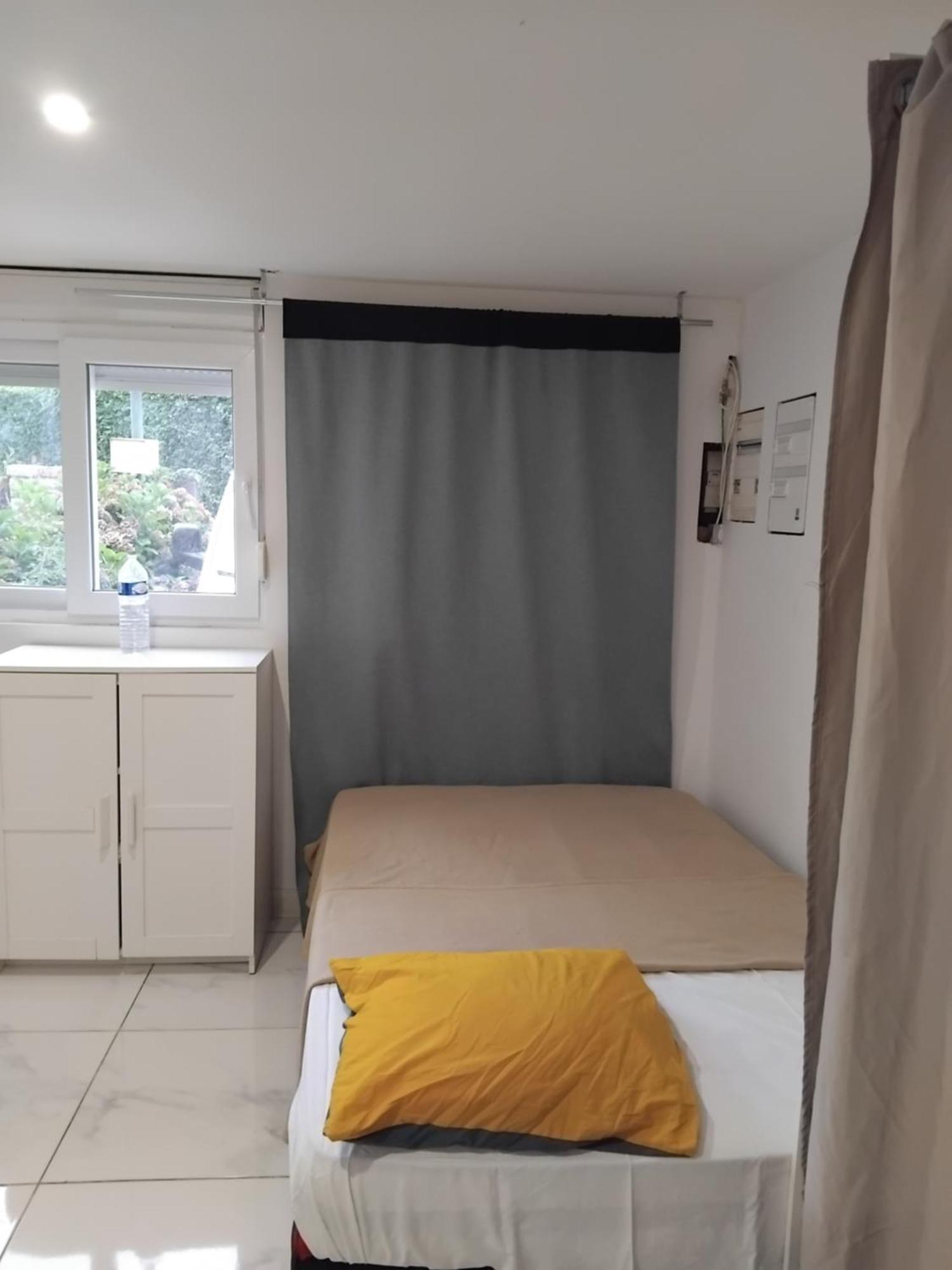 Appartement Disponible Vendredi , Samedi Et Dimanche Matin Chantepie Exterior foto